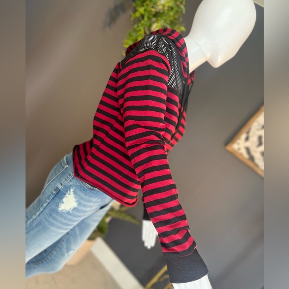 Hot topic - Picture 12 of 14